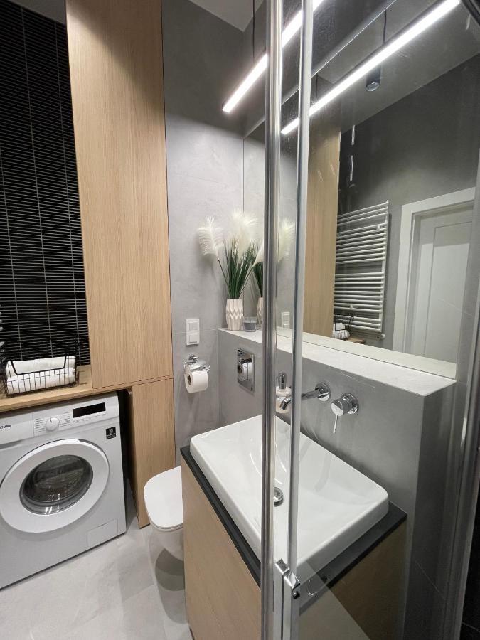 Zlota Winda Tuwima Apartment *