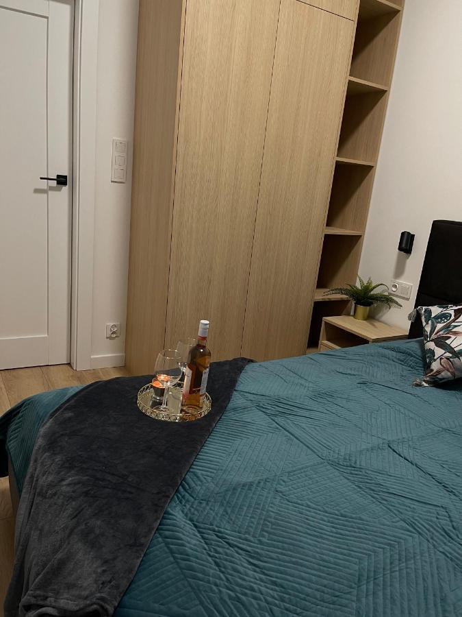 Zlota Winda Tuwima Apartment *